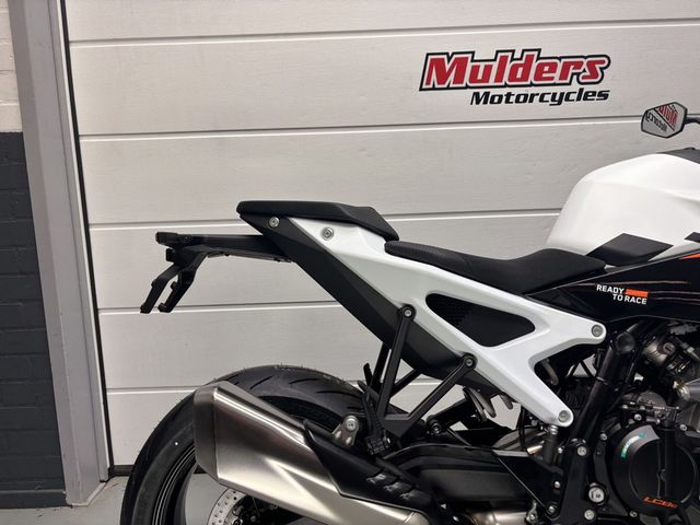 ktm - 990-duke