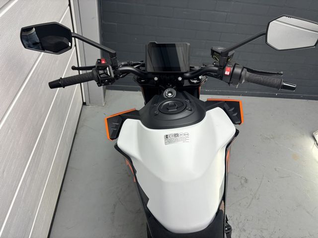 ktm - 990-duke