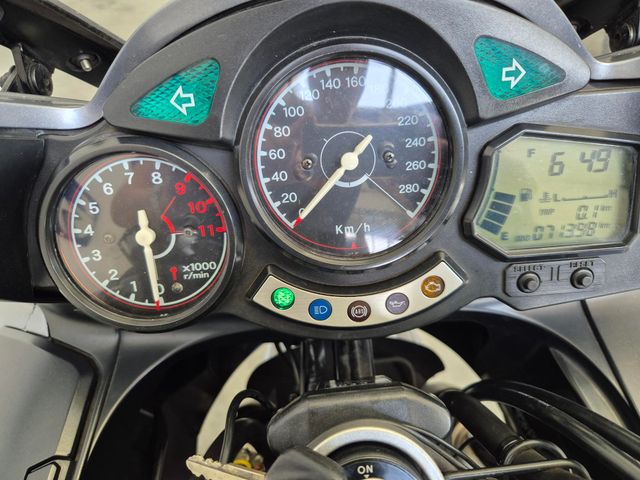 yamaha - fjr-1300