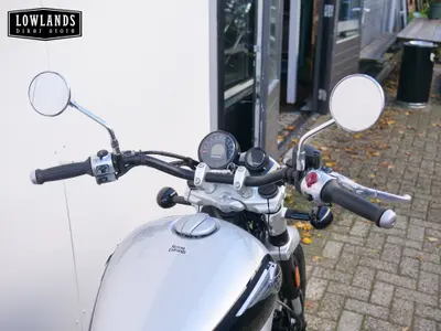 ROYAL ENFIELD SUPER METEOR 650 – foto 2