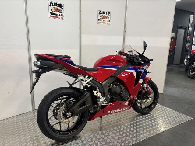 honda - cbr-600-rr