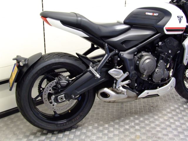 triumph - trident-660