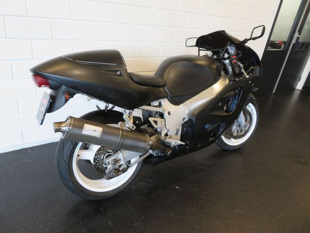 suzuki - gsx-r-600