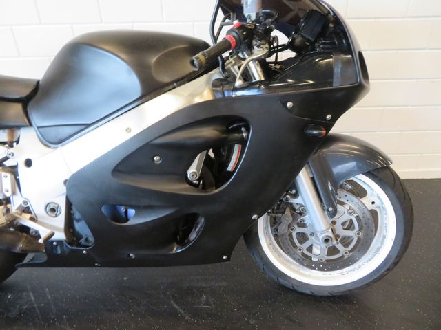 suzuki - gsx-r-600