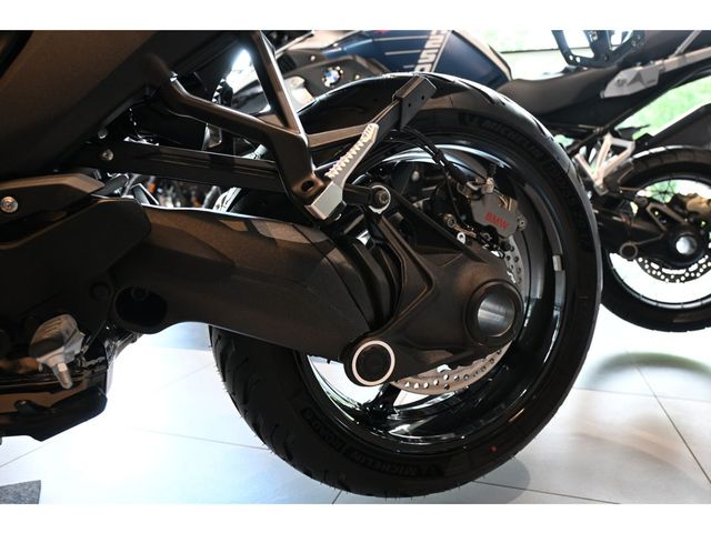bmw - r-1300-rs