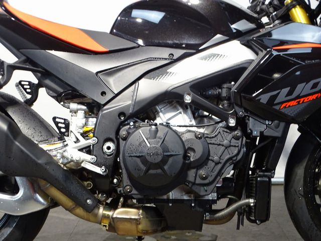 aprilia - tuono-v4