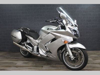 YAMAHA FJR 1300 EXPLORER – foto 3