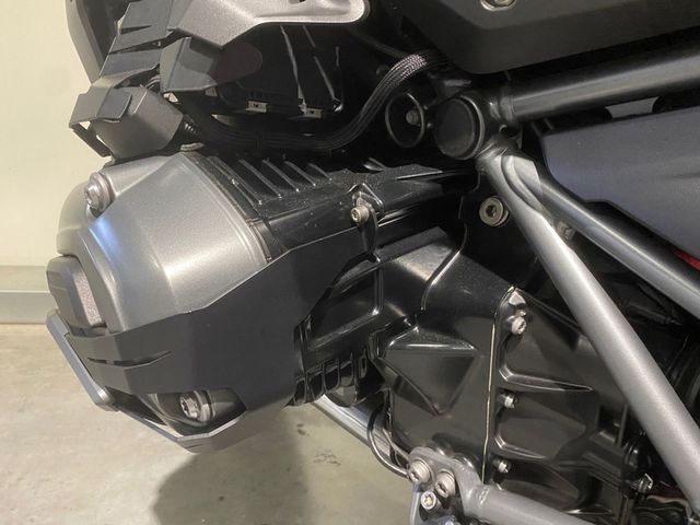 bmw - r-1200-r