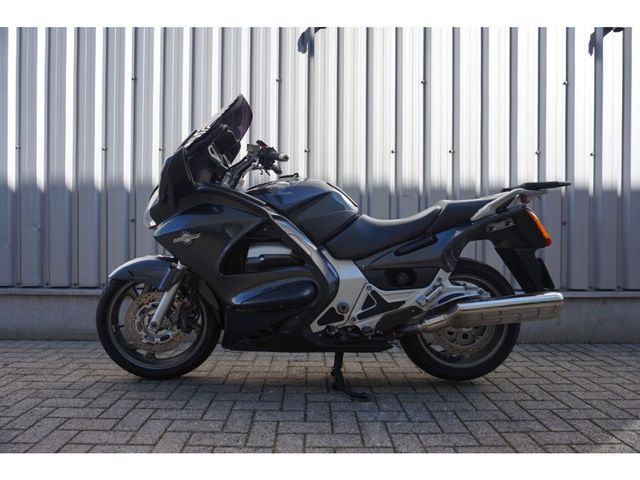 honda - st-1300-pan-european