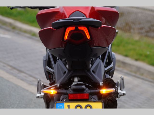 mv-agusta - brutale-800