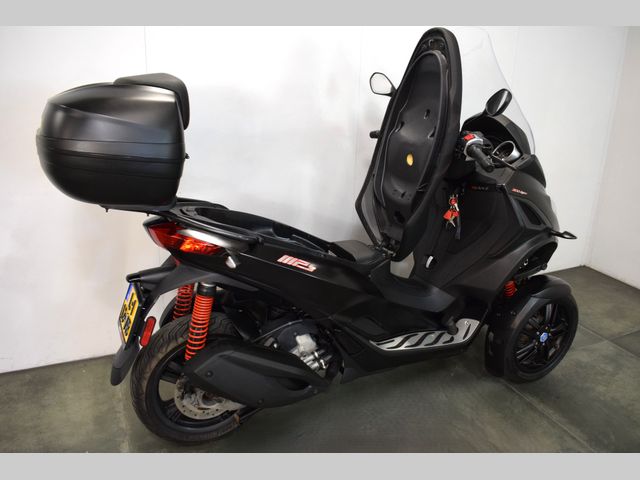 piaggio - mp3-300-hpe-sport