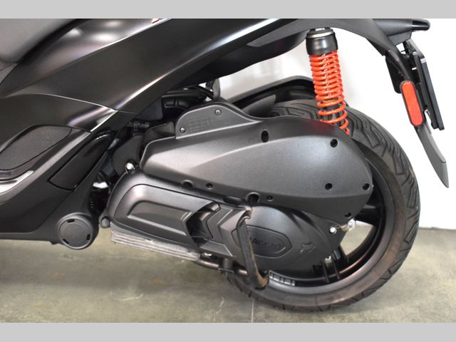 piaggio - mp3-300-hpe-sport