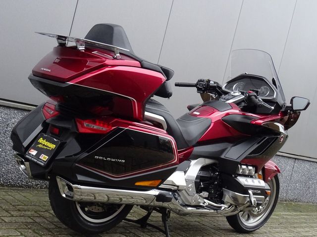 honda - gl-1800-goldwing-dct