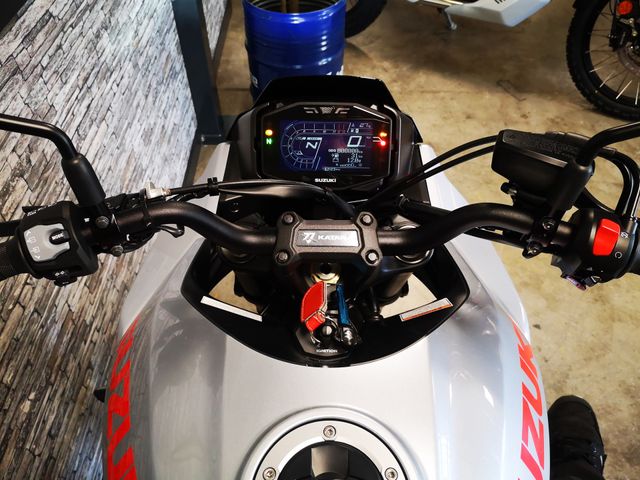 suzuki - gsx-s-1000-katana