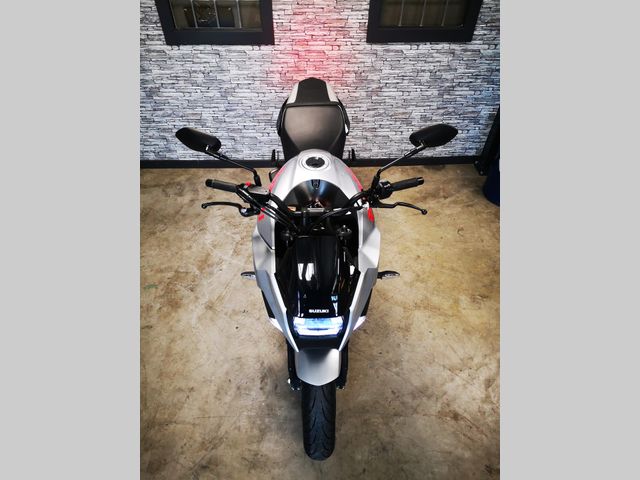 suzuki - gsx-s-1000-katana