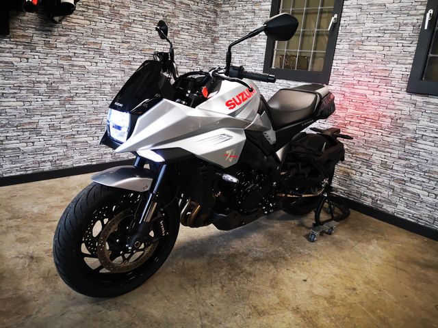 suzuki - gsx-s-1000-katana