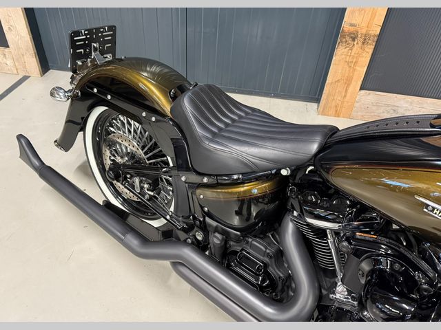 harley-davidson - heritage-softail-classic-114-flstc