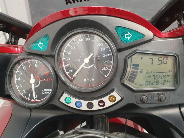 yamaha - fjr-1300