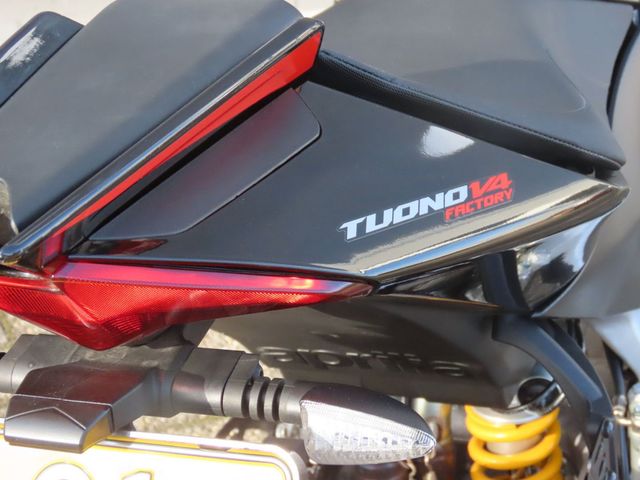 aprilia - tuono--v4-1100-factory
