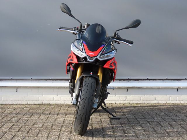 aprilia - tuono--v4-1100-factory