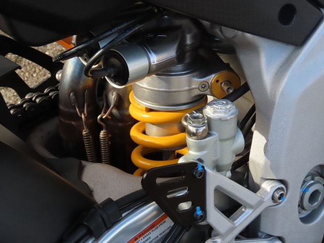 aprilia - tuono--v4-1100-factory