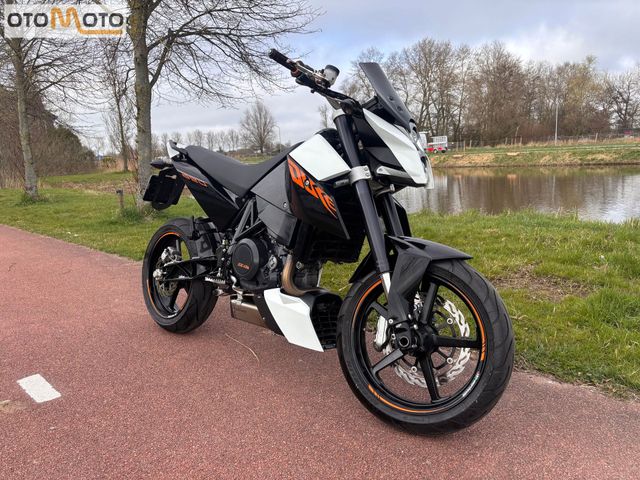 ktm - 690-duke