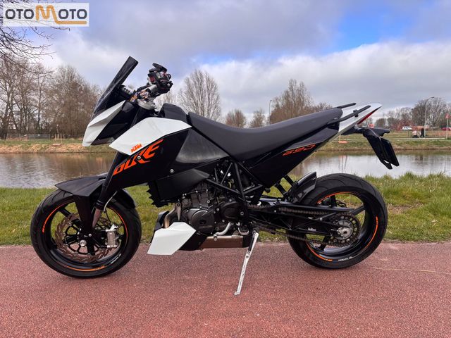 ktm - 690-duke