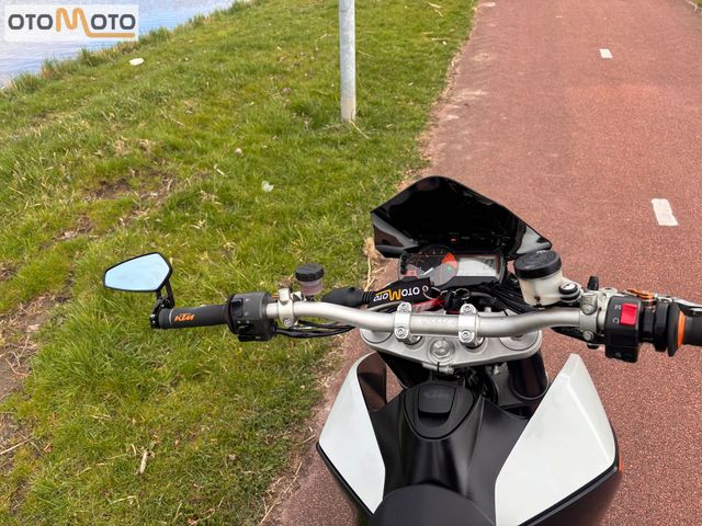 ktm - 690-duke