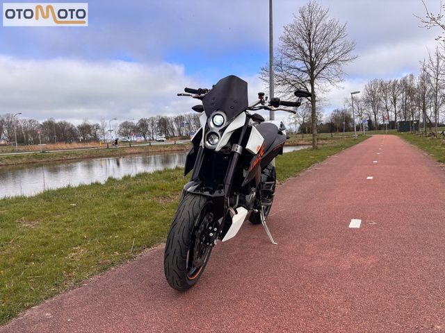 ktm - 690-duke