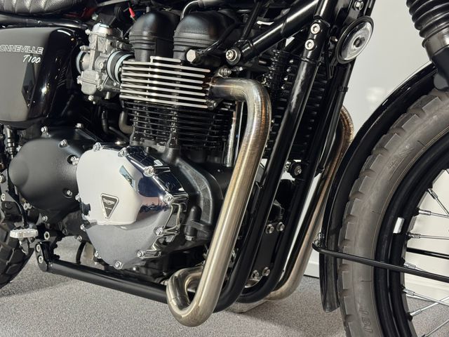 triumph - bonneville