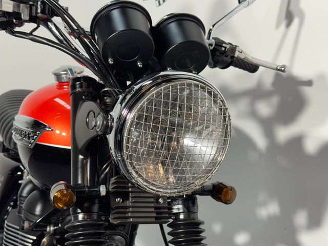 triumph - bonneville
