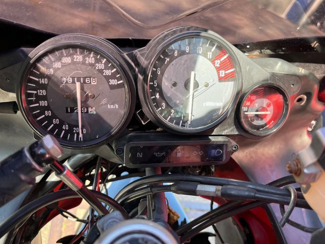 yamaha - yzf-1000-r-thunderace