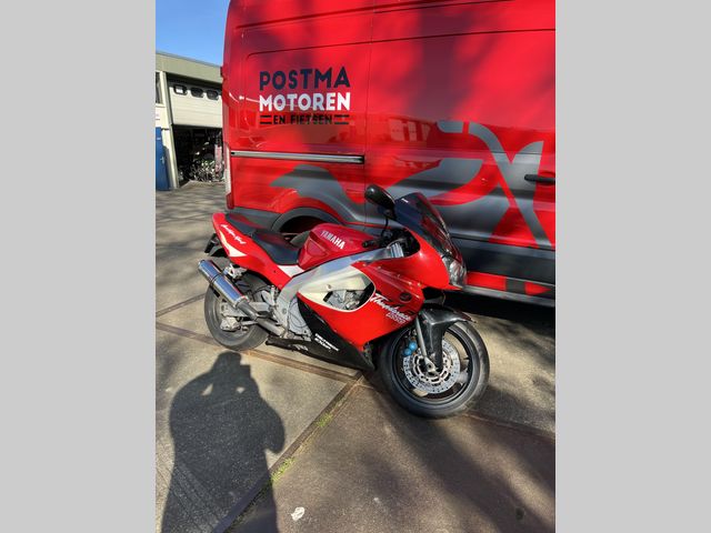 yamaha - yzf-1000-r-thunderace