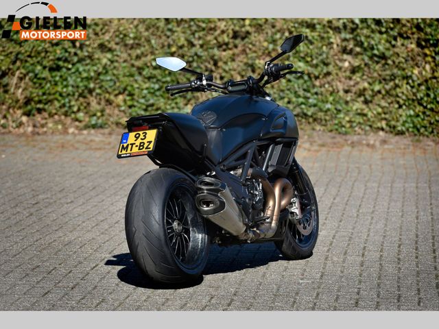 ducati - diavel-dark