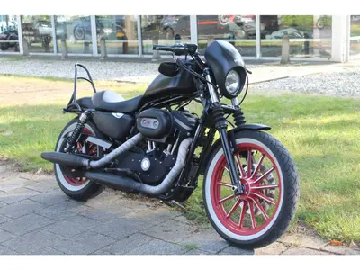 HARLEY-DAVIDSON SPORTSTER IRON XL 883 N – foto 4