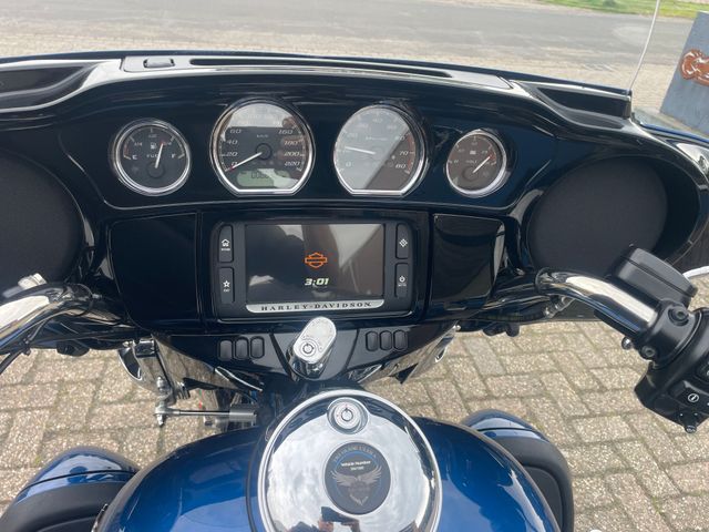 harley-davidson - tri-glide-ultra-classic-flhtcutg