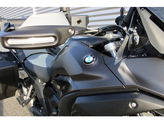 bmw - r-1300-gs