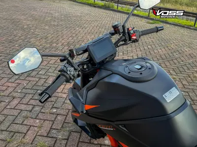 KTM 1390 SUPER DUKE R – foto 4