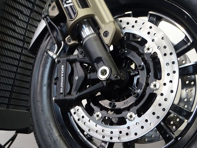 QJMOTOR - srv-600-v