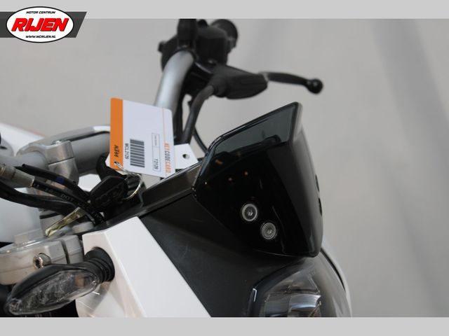 ktm - 125-duke