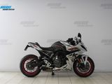SUZUKI GSX-8R