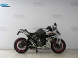 SUZUKI GSX-8R