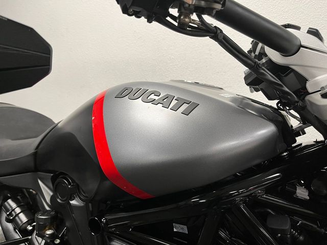 ducati - xdiavel-black-star