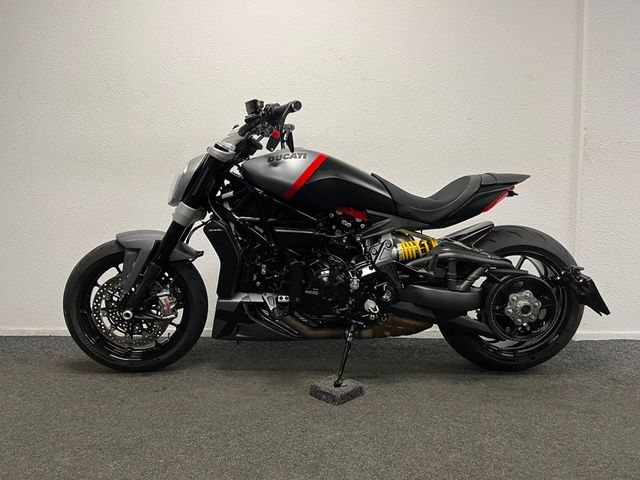 ducati - xdiavel-black-star