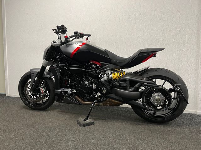 ducati - xdiavel-black-star