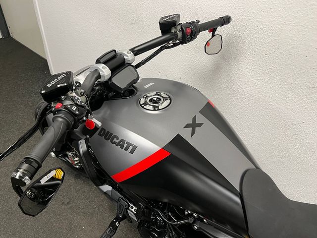 ducati - xdiavel-black-star