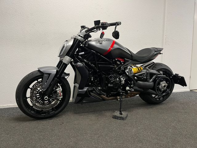 ducati - xdiavel-black-star