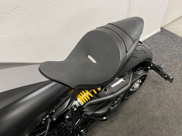 ducati - xdiavel-black-star