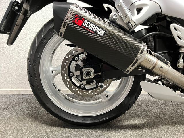 suzuki - gsx-r-1300-hayabusa