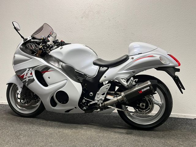 suzuki - gsx-r-1300-hayabusa